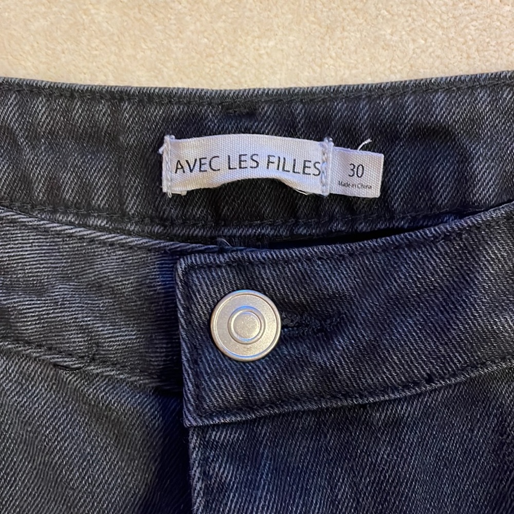 AVEC LES FILLES HIGH-RISE STRAIGHT LEG CROP BLACK JEAN in SIZE 30 - Picture 5 of 9